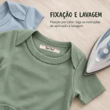 Etiqueta fina com tema para roupas